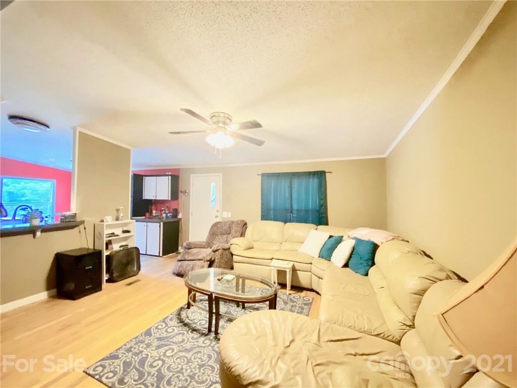 6745 Sugar Hill Road Marion, NC 28752 - Photo 4 of 21 Gallery Image 4
