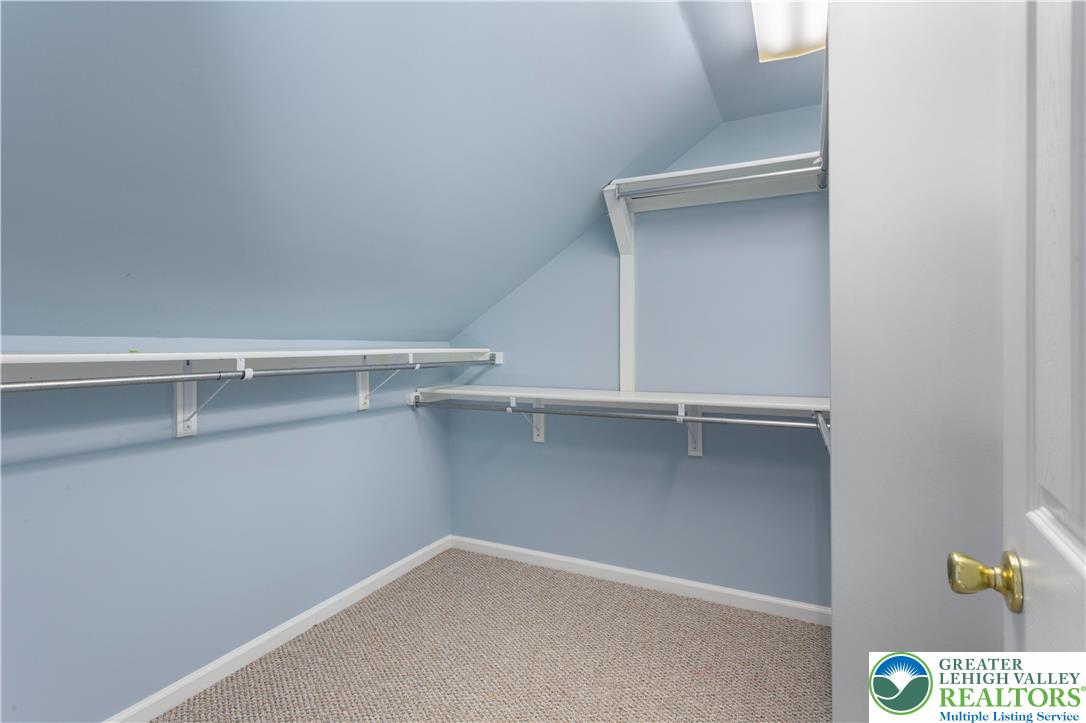 434 Schoeneck Avenue Nazareth, PA 18064 - Photo 20 of 39 a view of an empty walk in closet