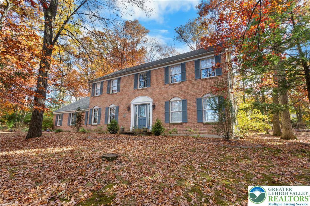 434 Schoeneck Avenue Nazareth, PA 18064 - Photo 39 of 39 a front view of a house with a yard