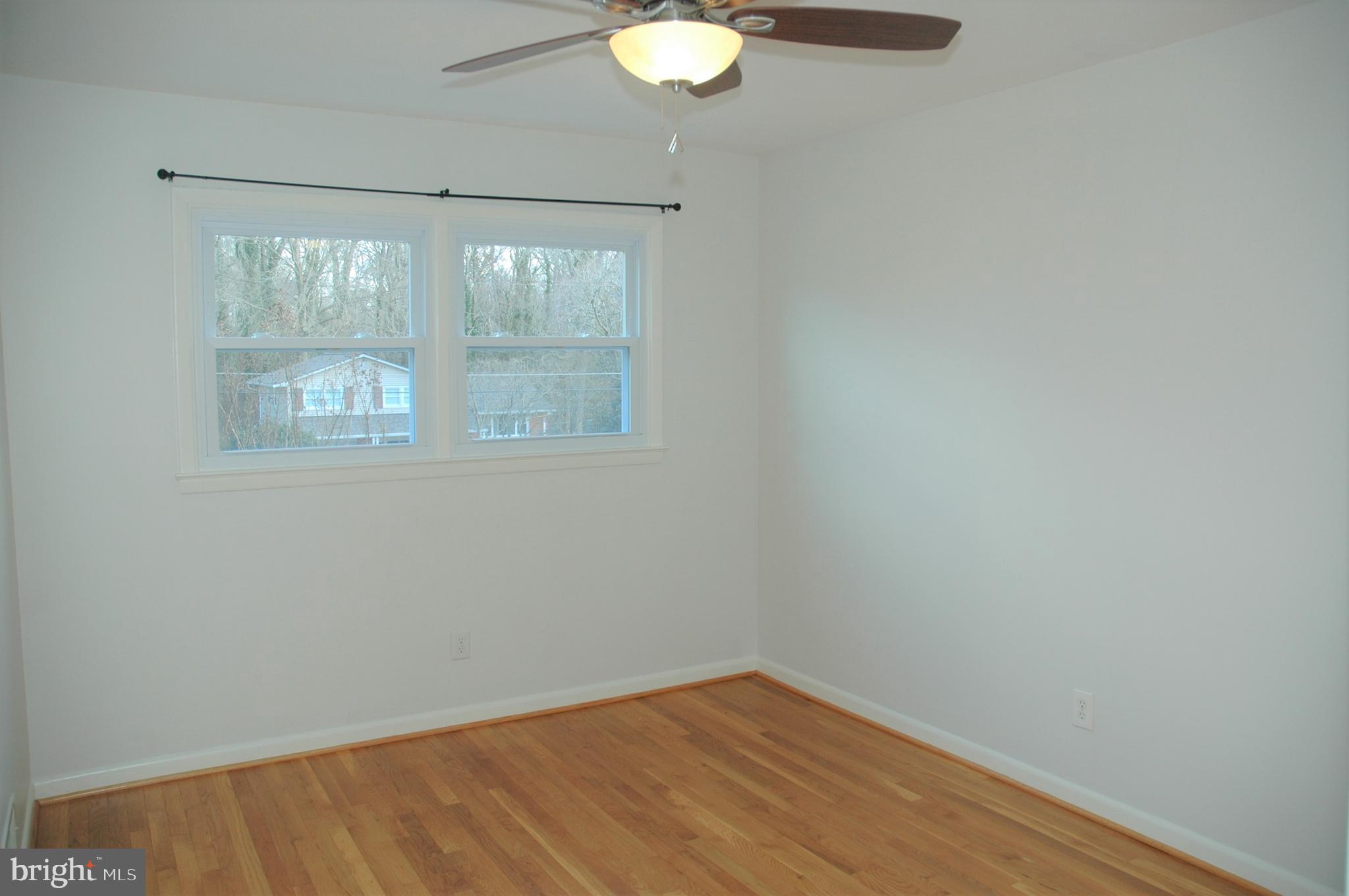 8820 Battery Road Alexandria, VA 22308 - Photo 14 of 41 3rd Bedroom