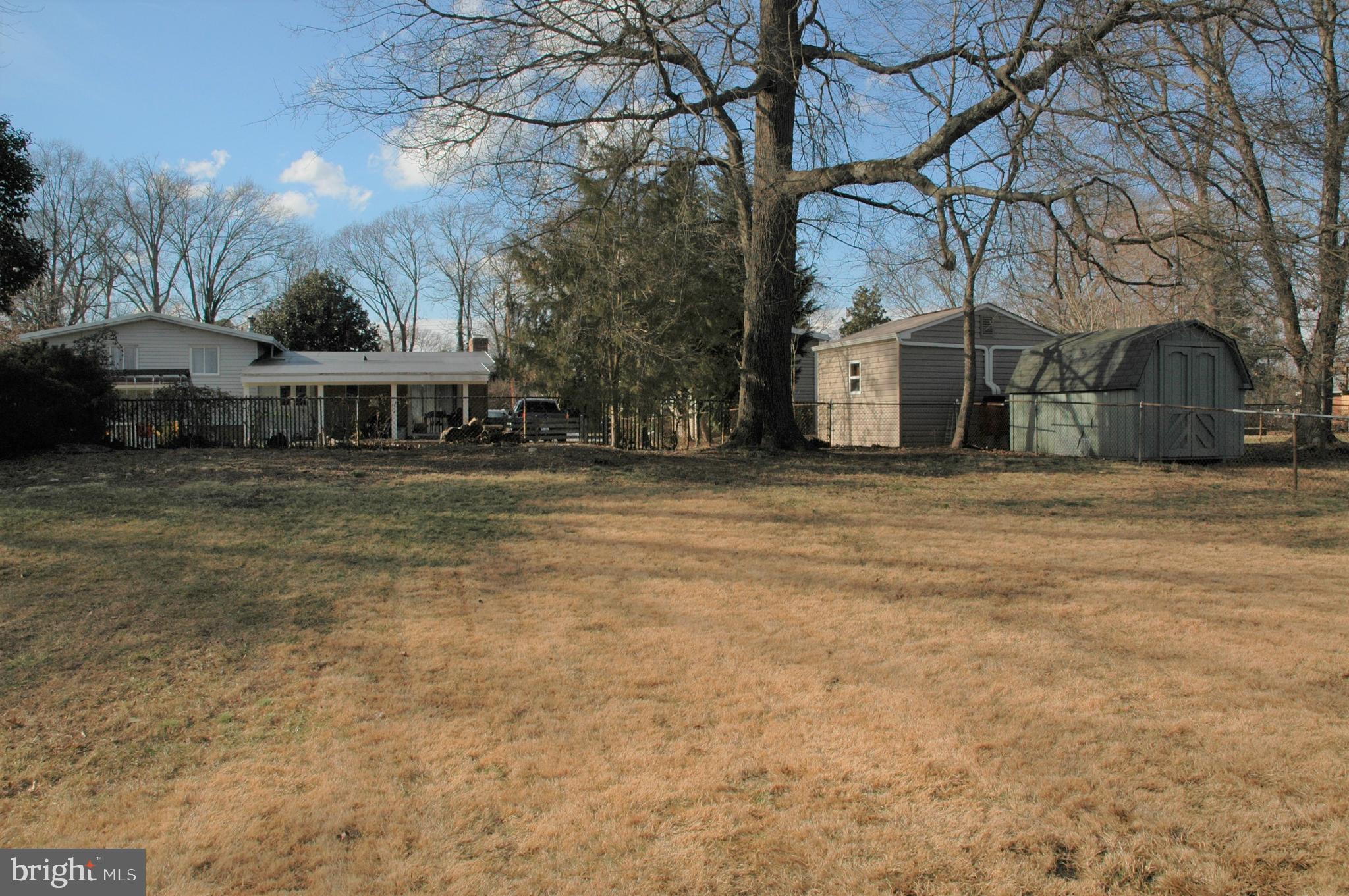 8820 Battery Road Alexandria, VA 22308 - Photo 40 of 41 Rear Yard