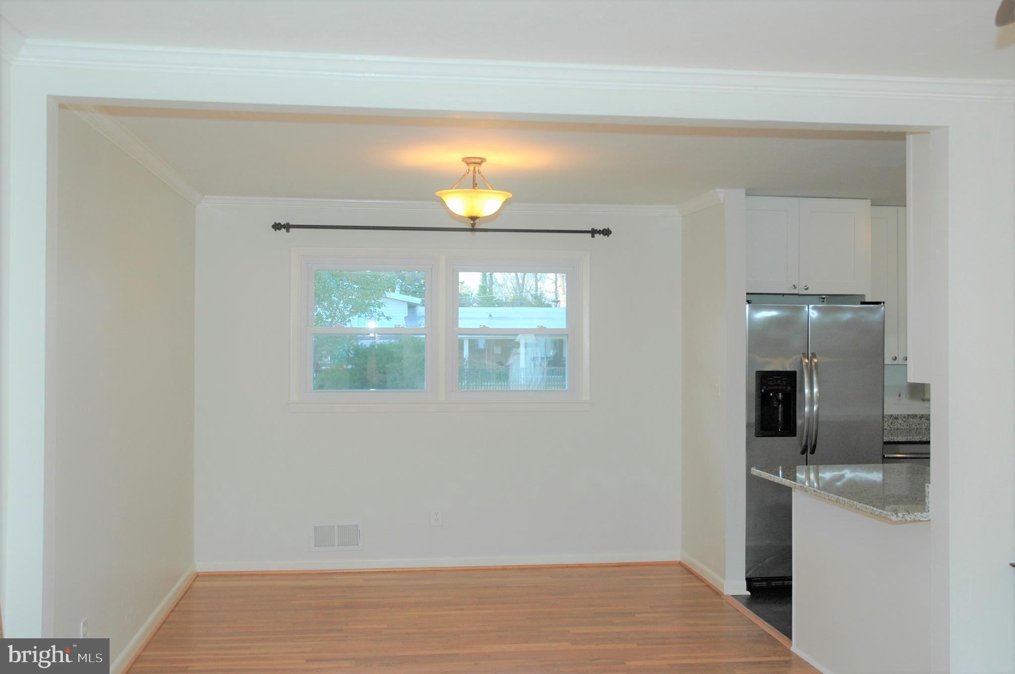 8820 Battery Road Alexandria, VA 22308 - Photo 5 of 41 Dining Room