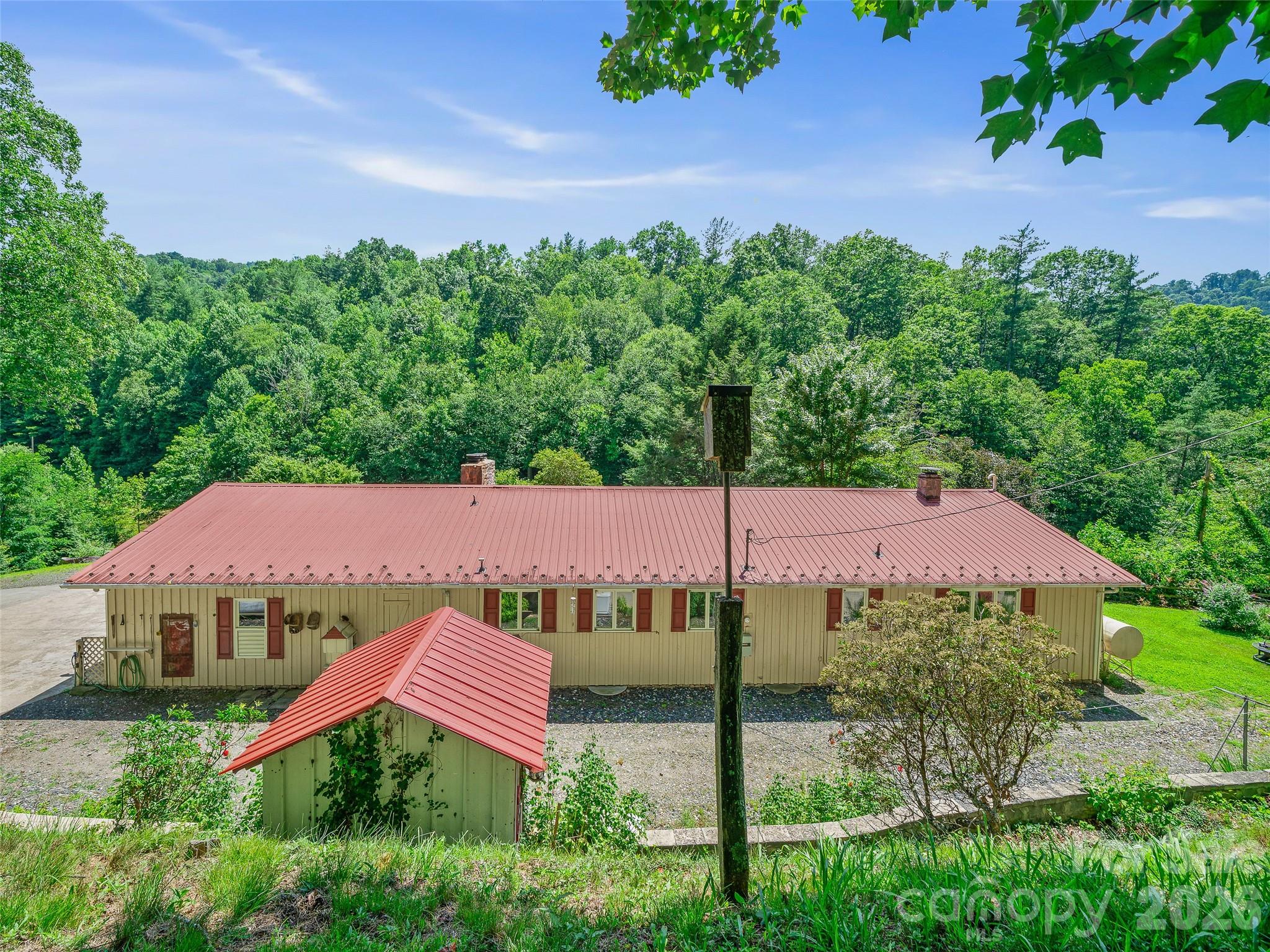 1065 Upper Pig Pen Road Green Mountain, NC 28740 - Photo 29 of 39