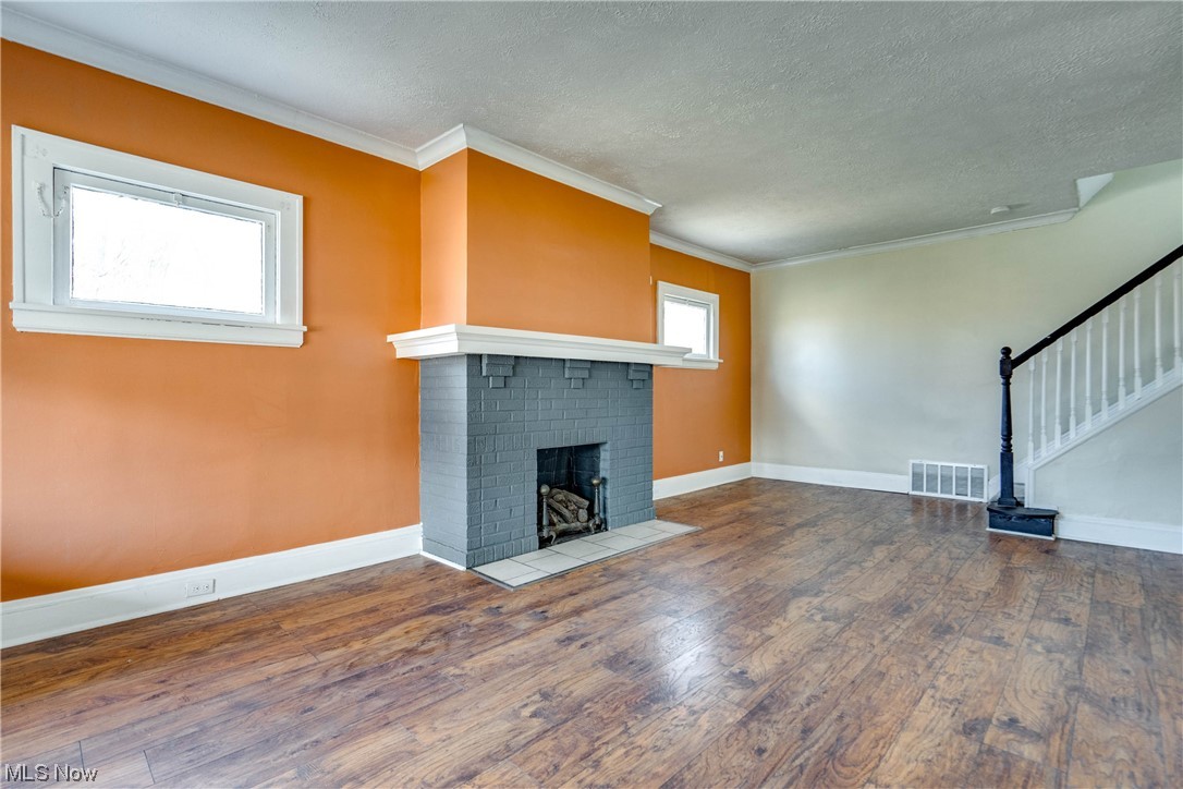 3545 Pennington Road Cleveland, OH 44120 - Photo 7 of 32