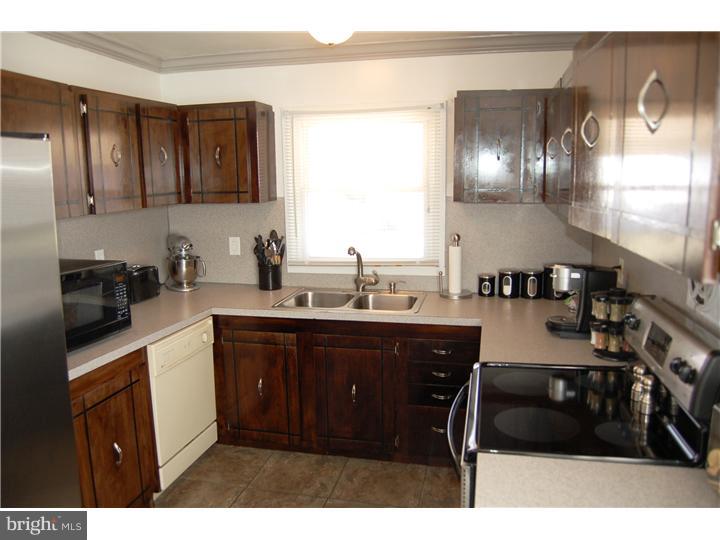 719 Manfield Road Newark, DE 19713 - Photo 4 of 14 Kitchen