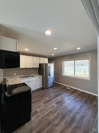 $194,900 | 3102 West John Street, Champaign, IL 61821