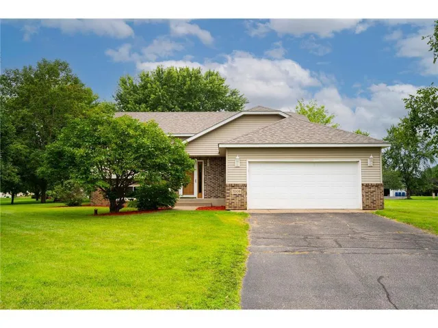 $294,900 | 7009 Rolling View Drive, St. Cloud, MN 56303