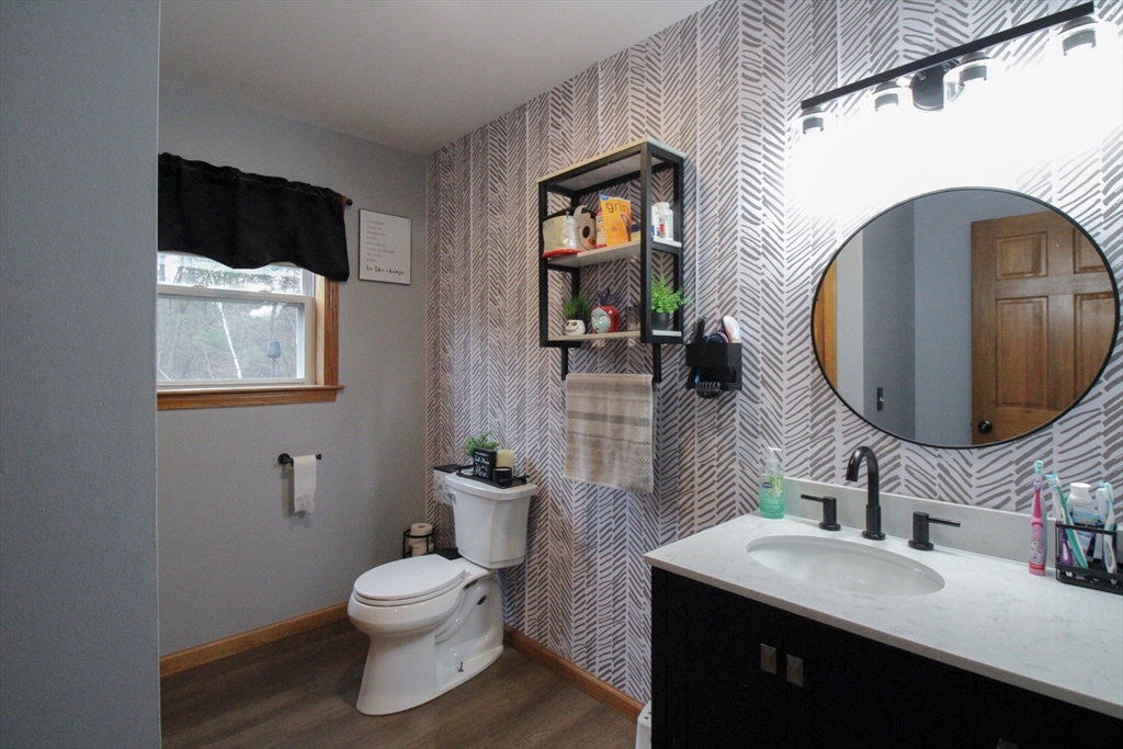 261 Greenwich Road Ware, MA 01082 - Photo 11 of 35