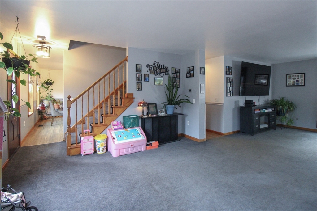 261 Greenwich Road Ware, MA 01082 - Photo 15 of 35