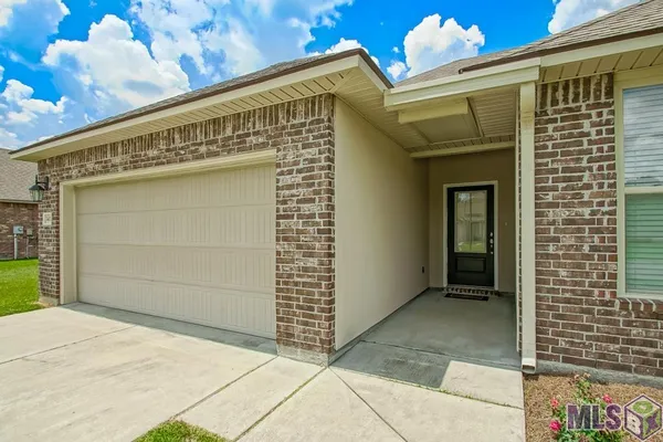 $265,000 | 14079 Oakwilde Drive, Denham Springs, LA 70706