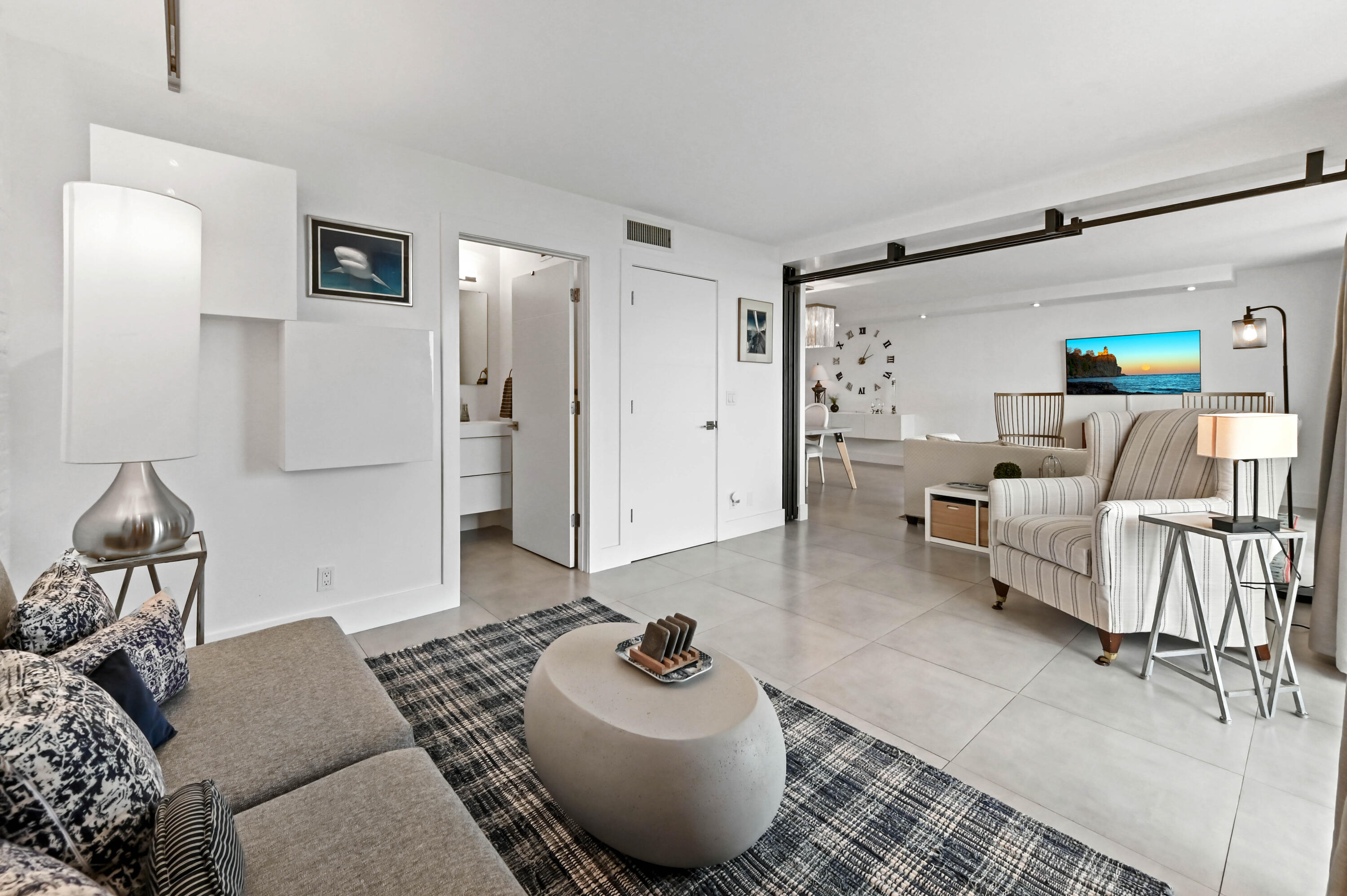 2425 Presidential Way, Unit 1806 West Palm Beach, FL 33401 - Photo 25 of 45 27 family room 03