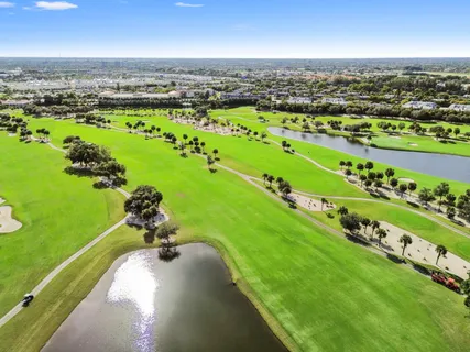 $350,000 | 2425 Presidential Way, Unit 1806, West Palm Beach, FL 33401