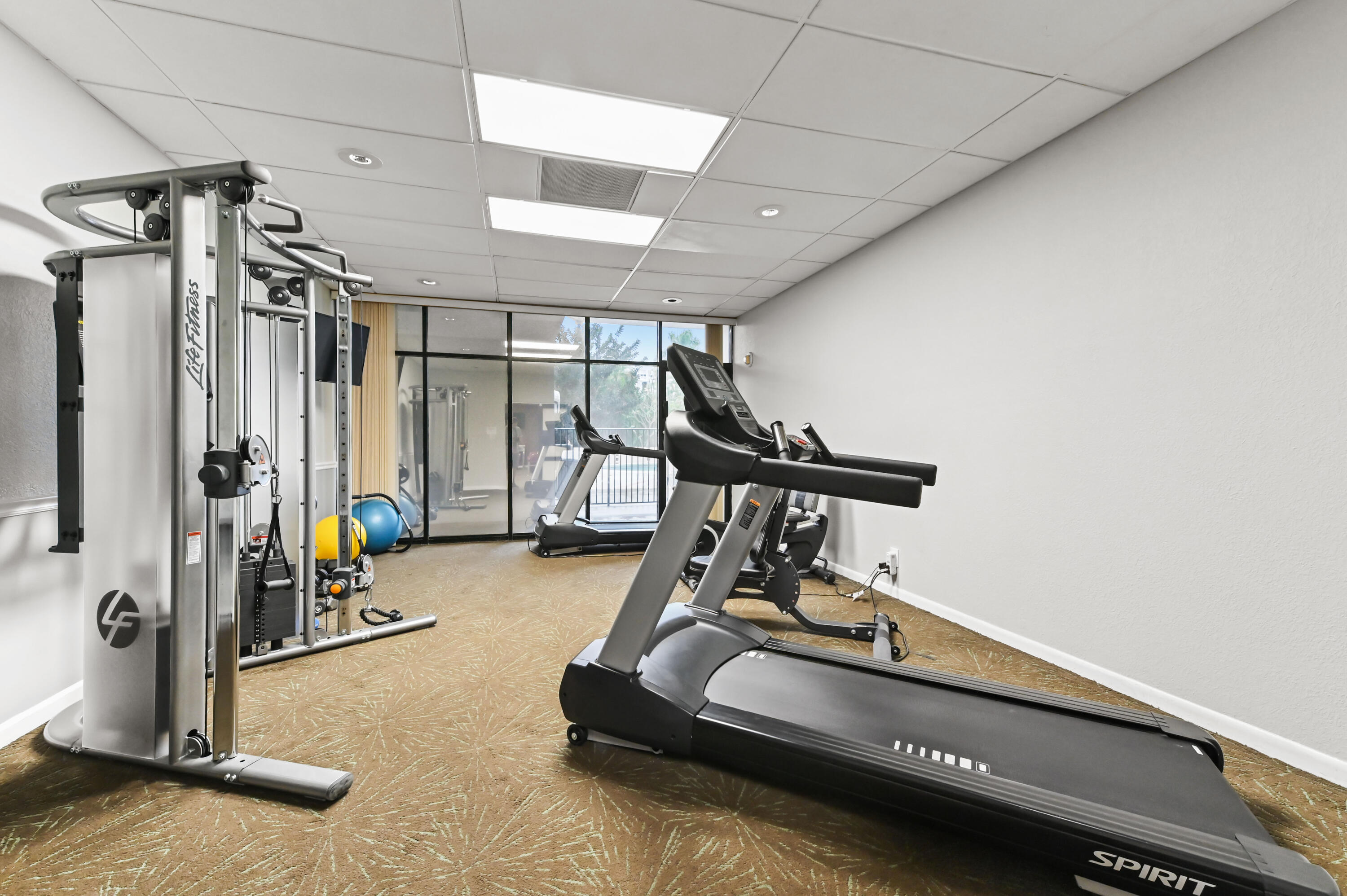 2425 Presidential Way, Unit 1806 West Palm Beach, FL 33401 - Photo 36 of 45 39 gym 01