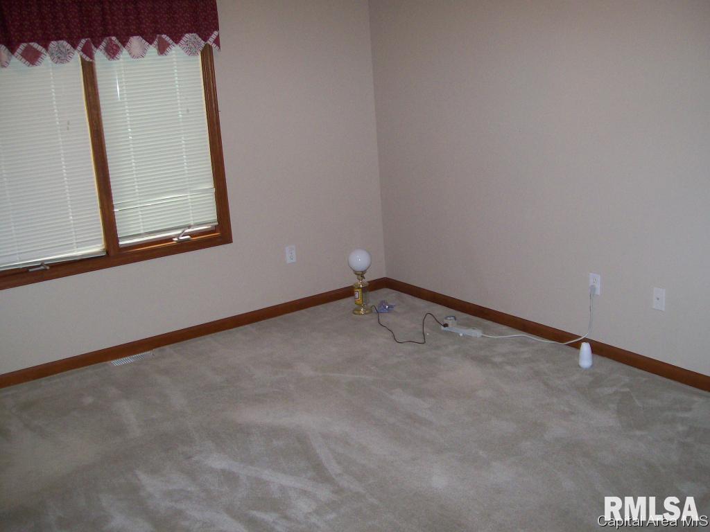 4400 Tulane Court Springfield, IL 62712 - Photo 11 of 12 Gallery Image 11