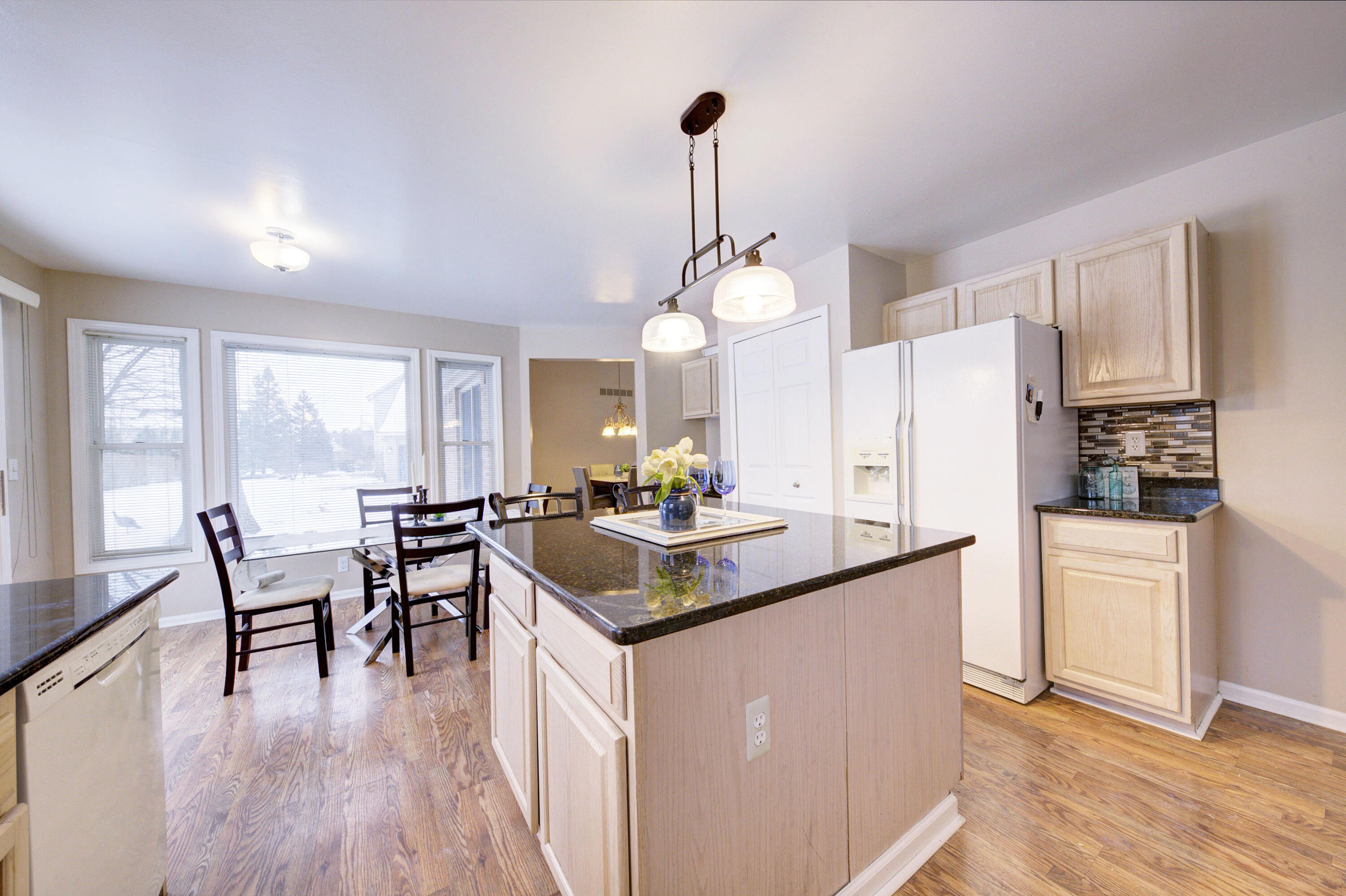 45246 Gerald Court Canton, MI 48188 - Photo 22 of 66 IMG_2073_4_5