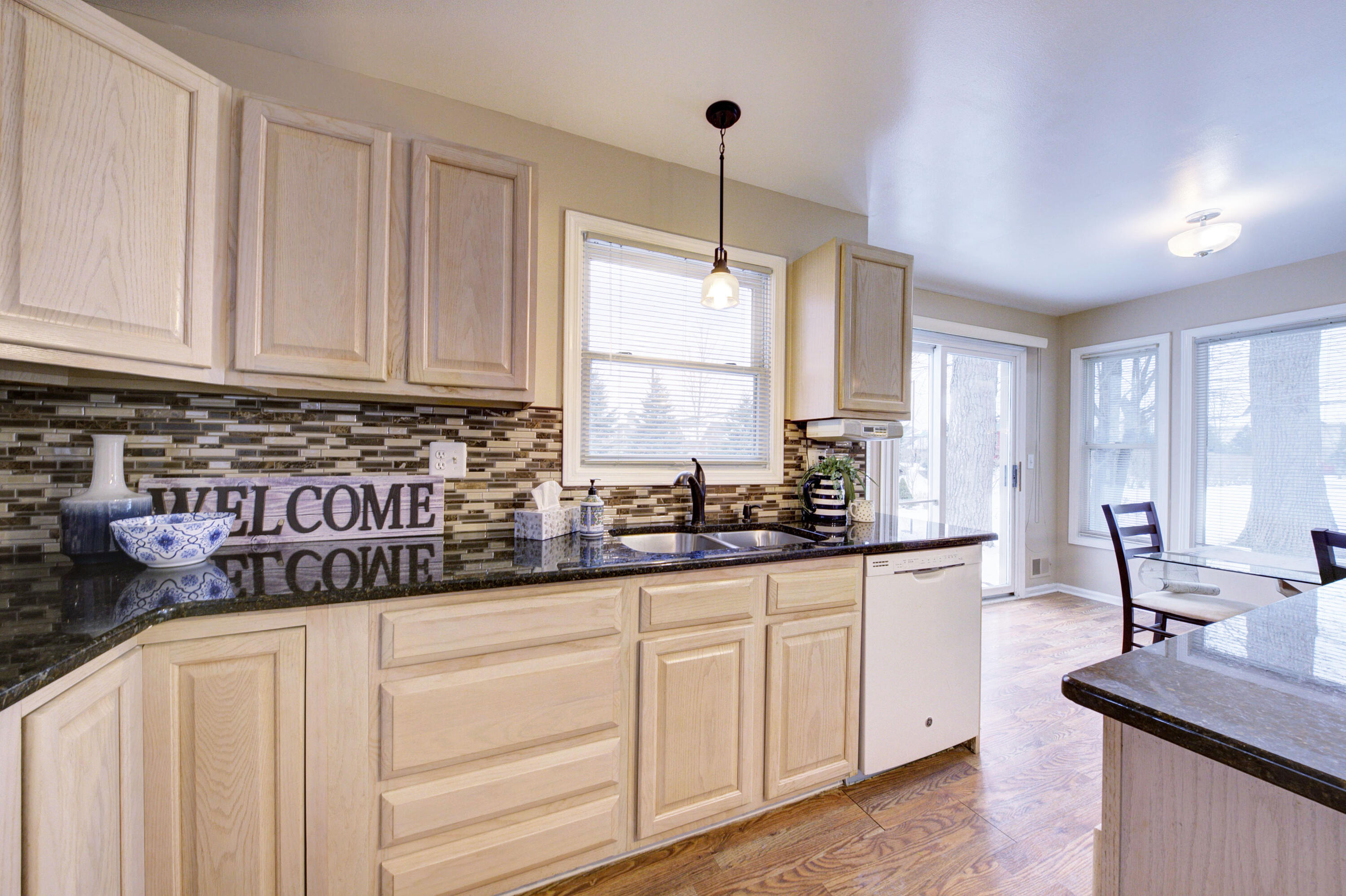 45246 Gerald Court Canton, MI 48188 - Photo 24 of 66 IMG_2082_3_4