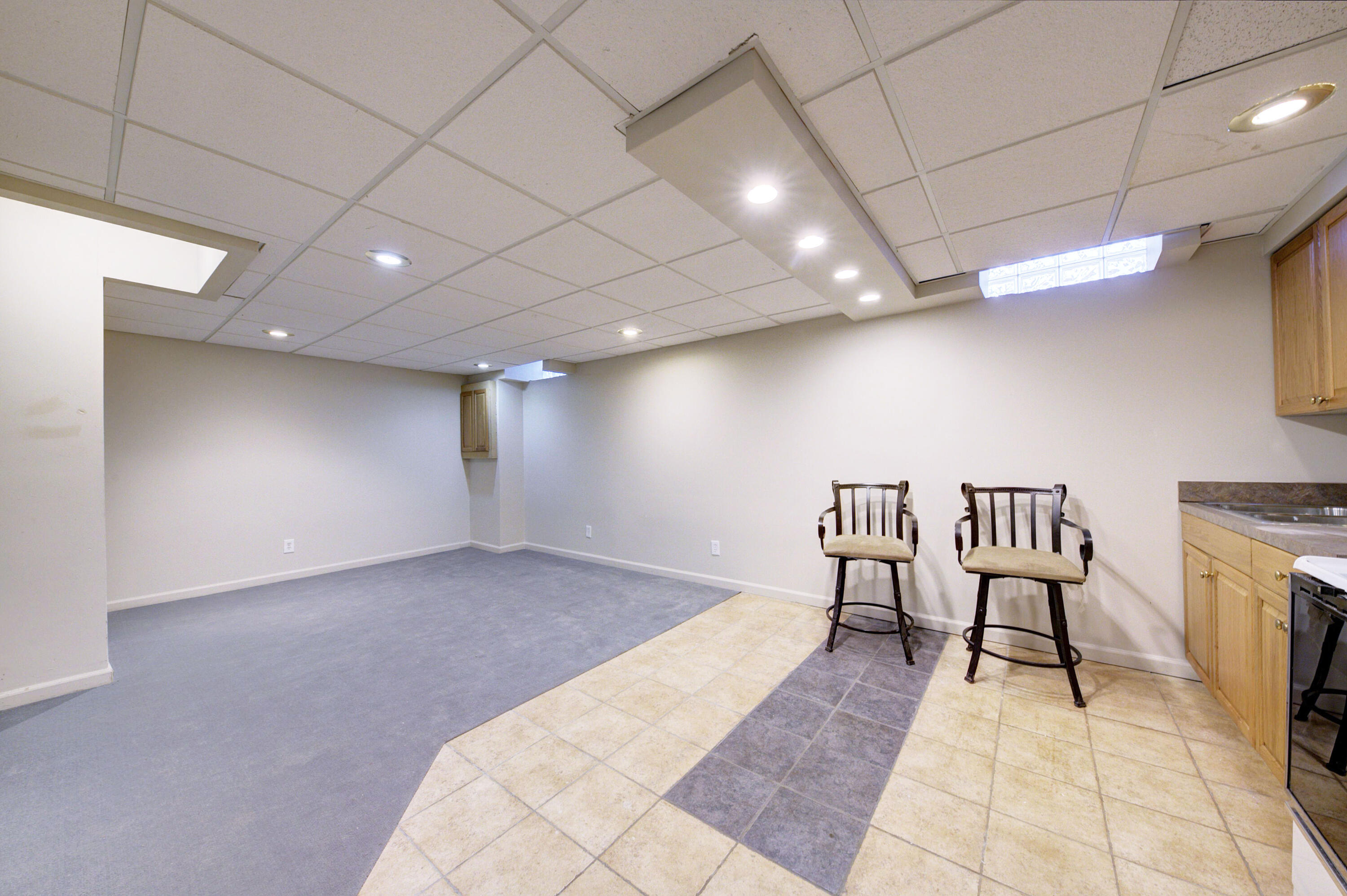 45246 Gerald Court Canton, MI 48188 - Photo 58 of 66 IMG_2229_30_31