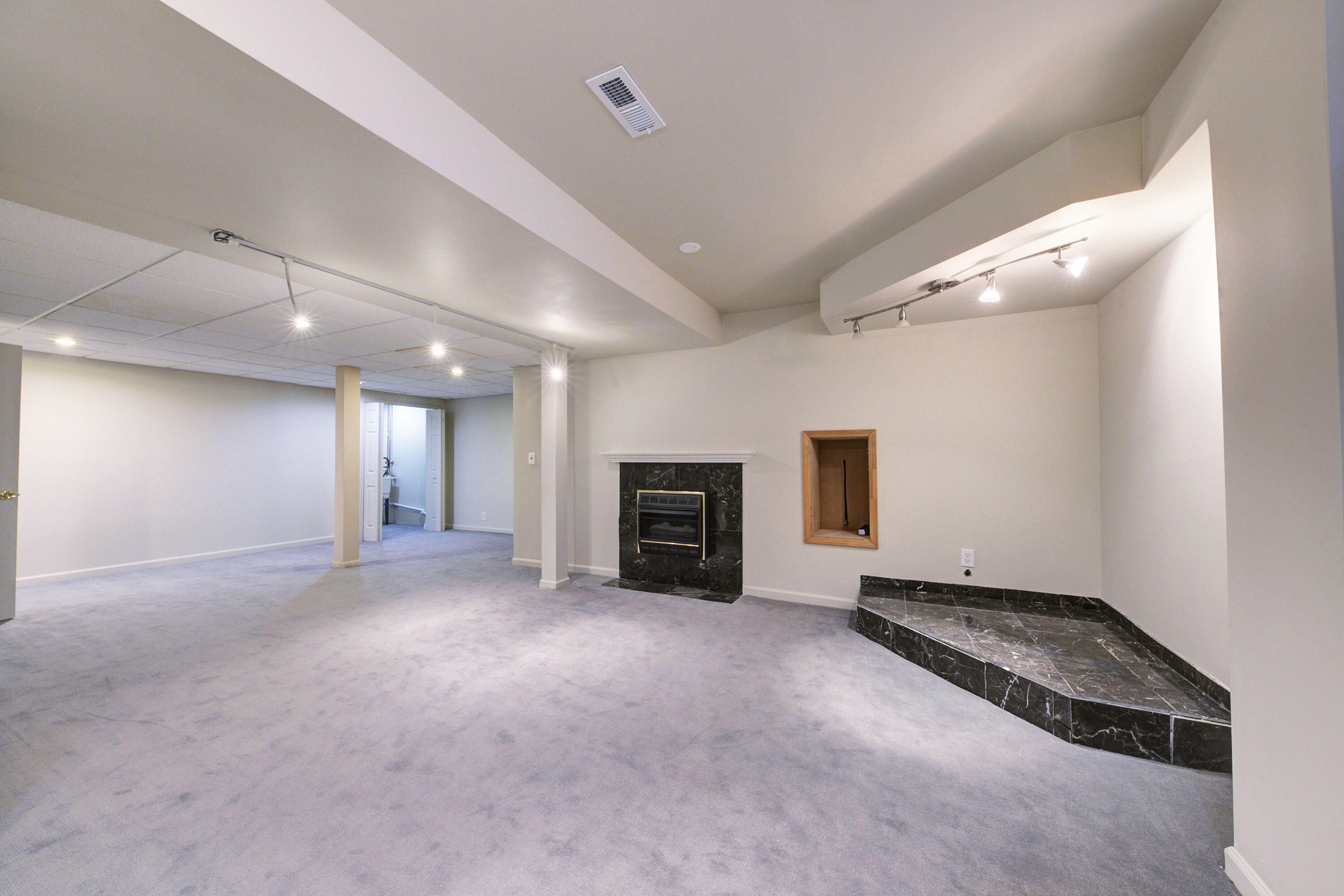 45246 Gerald Court Canton, MI 48188 - Photo 60 of 66 IMG_2247_8_9