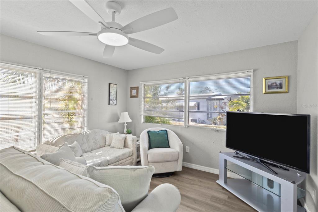 426 Hatchett Creek Road Venice, FL 34285 - Photo 6 of 21