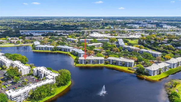 $2,450 | 1524 Whitehall Drive, Unit 405, Davie, FL 33324