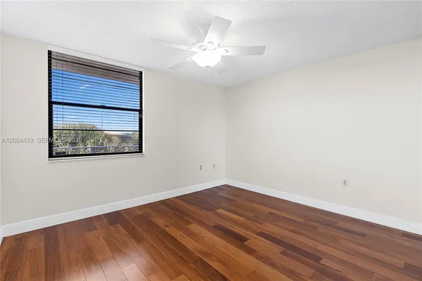 $2,450 | 1524 Whitehall Drive, Unit 405, Davie, FL 33324