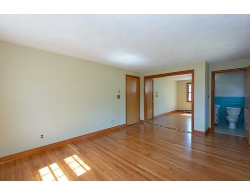 32 Lawndale Road Stoneham, MA 02180 - Photo 13 of 30 Gallery Image 13