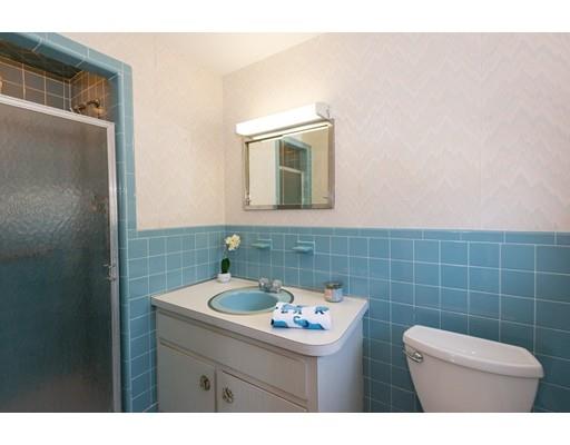 32 Lawndale Road Stoneham, MA 02180 - Photo 14 of 30 Gallery Image 14