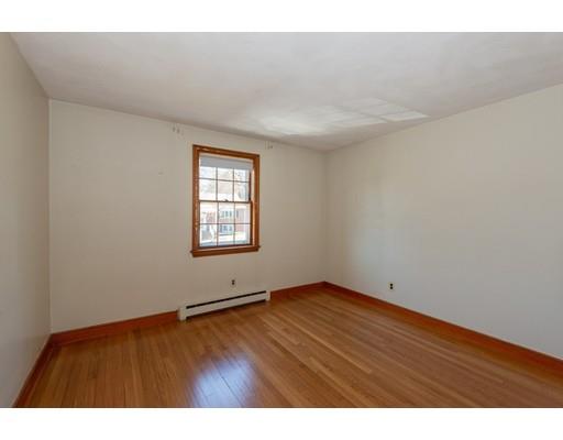 32 Lawndale Road Stoneham, MA 02180 - Photo 17 of 30 Gallery Image 17