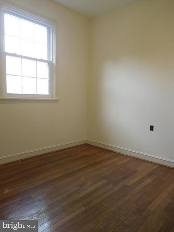 1133 Jamaica Road Lancaster, PA 17602 - Photo 10 of 15 Gallery Image 10
