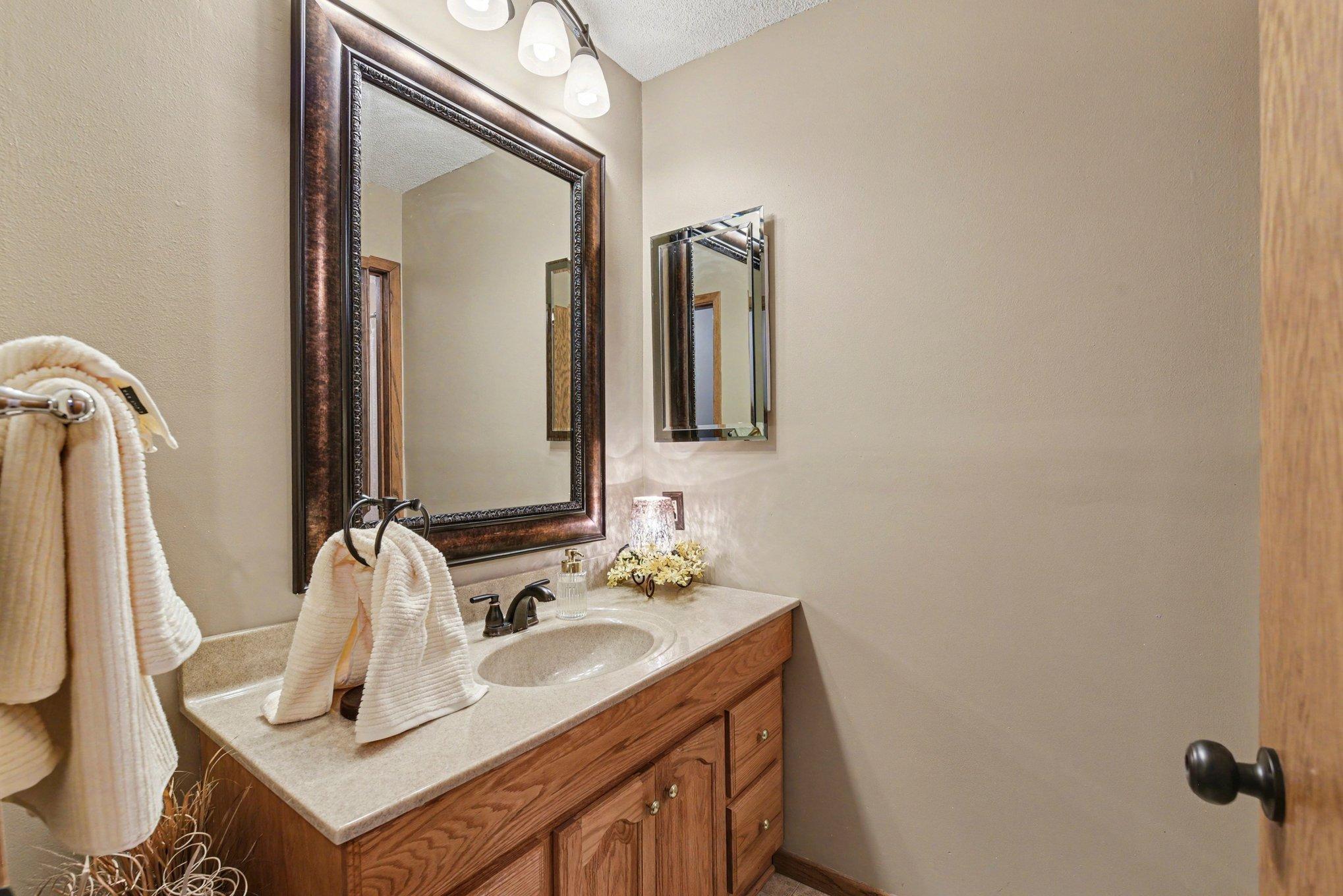 902 6th Avenue Southeast Pipestone, MN 56164 - Photo 14 of 43