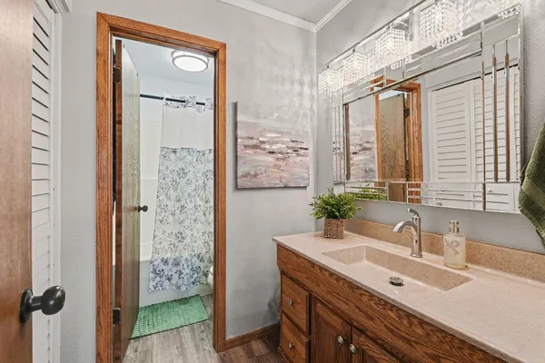 $389,500 | 902 6th Avenue Southeast, Pipestone, MN 56164