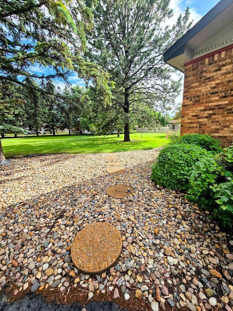 902 6th Avenue Southeast Pipestone, MN 56164 - Photo 36 of 43