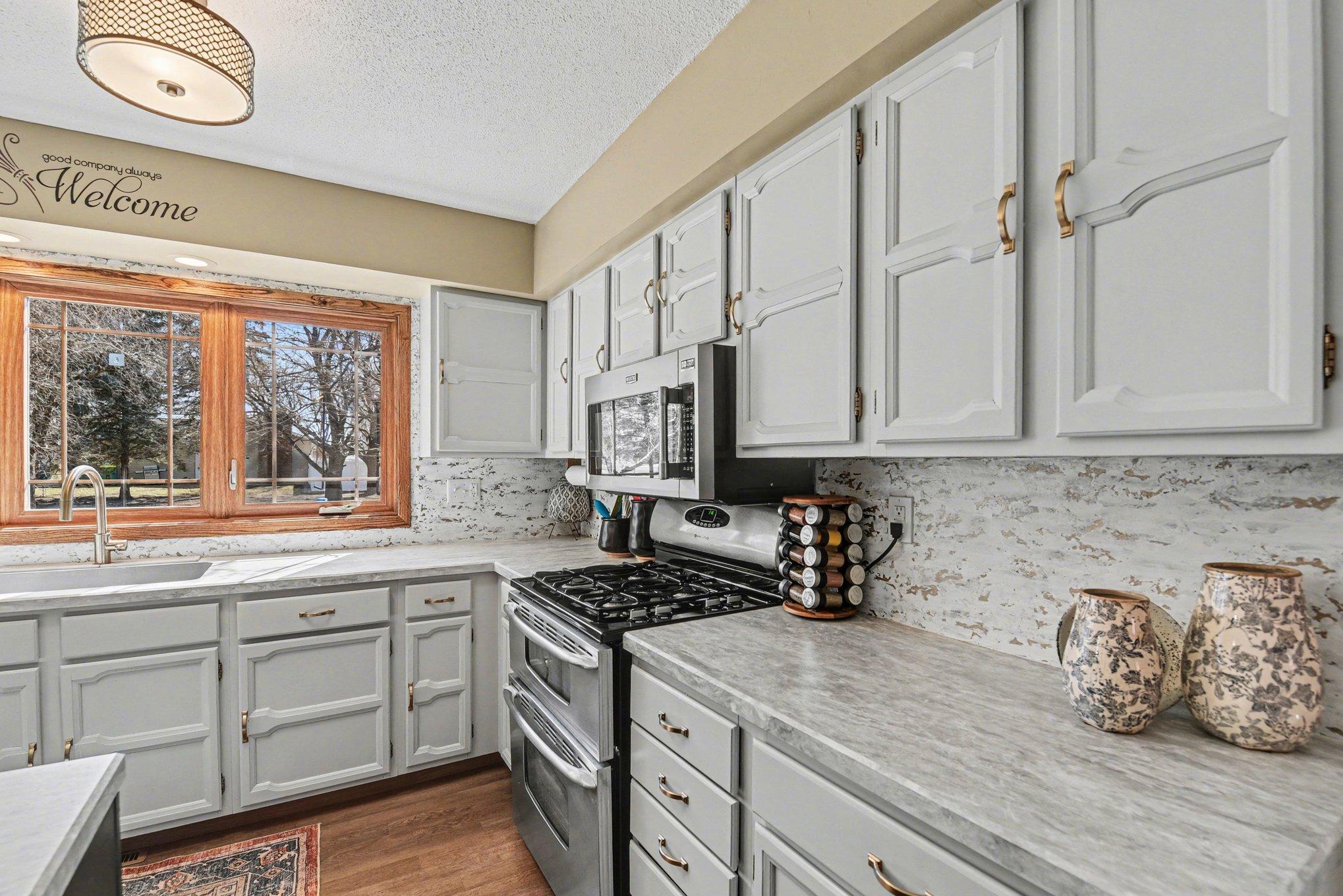 902 6th Avenue Southeast Pipestone, MN 56164 - Photo 9 of 43