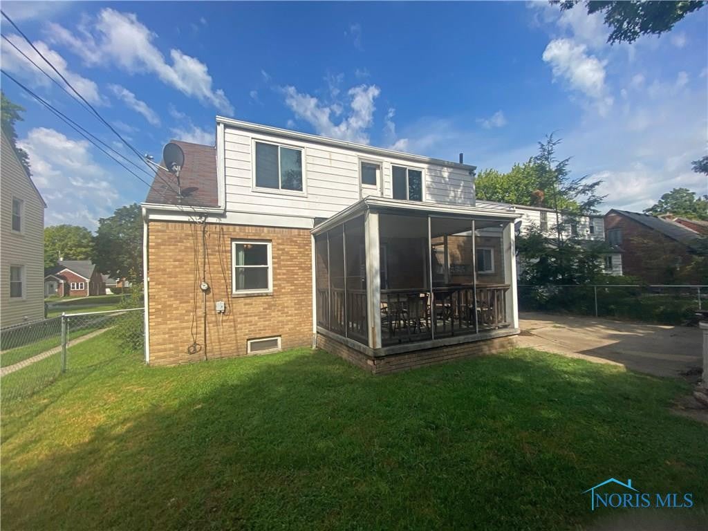 4228 Elmhurst Road Toledo, OH 43613 - Photo 16 of 19 Gallery Image 16
