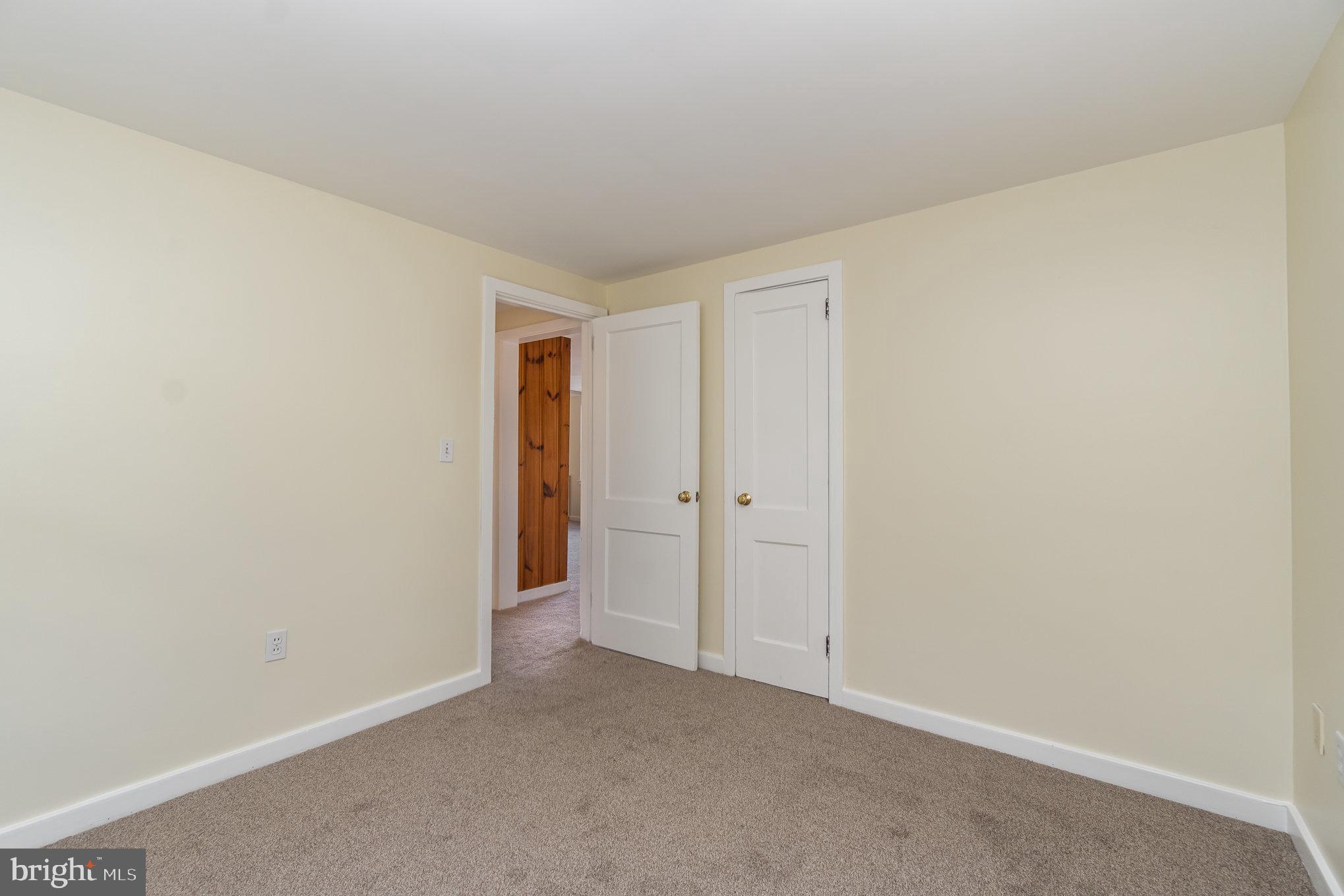 915 Colonial Road Harrisburg, PA 17112 - Photo 22 of 30 Bedroom 2