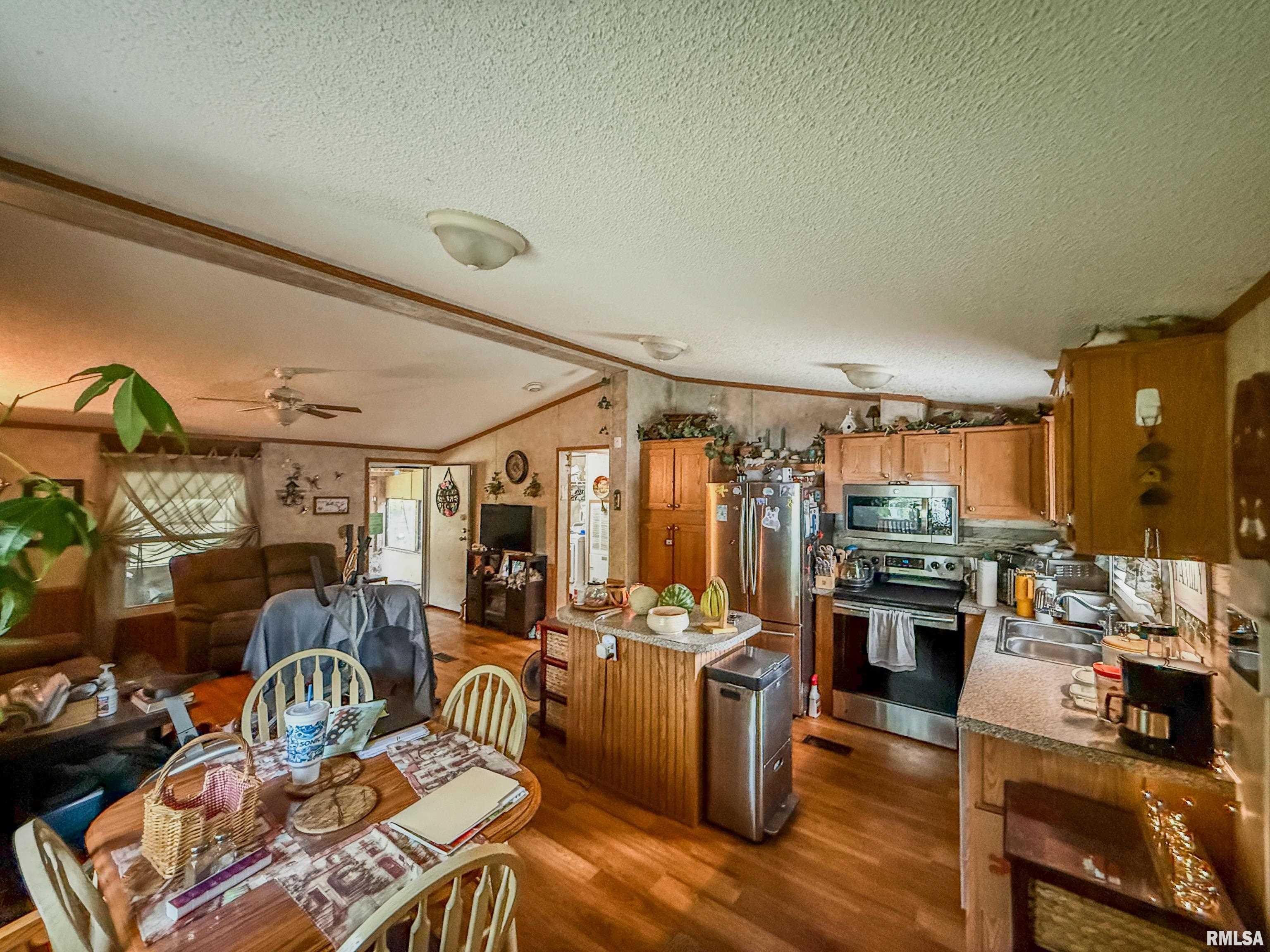 325 East Webster Street Herrin, IL 62948 - Photo 13 of 50