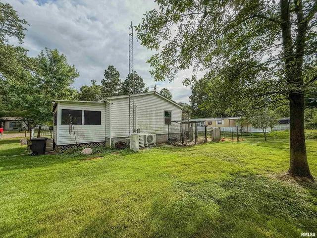 $85,000 | 325 East Webster Street, Herrin, IL 62948