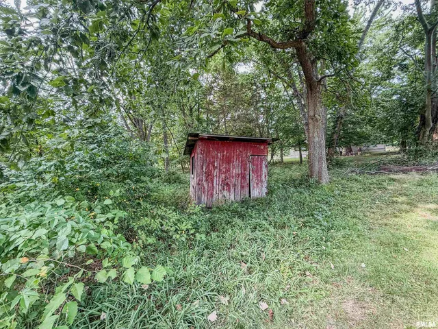 $85,000 | 325 East Webster Street, Herrin, IL 62948