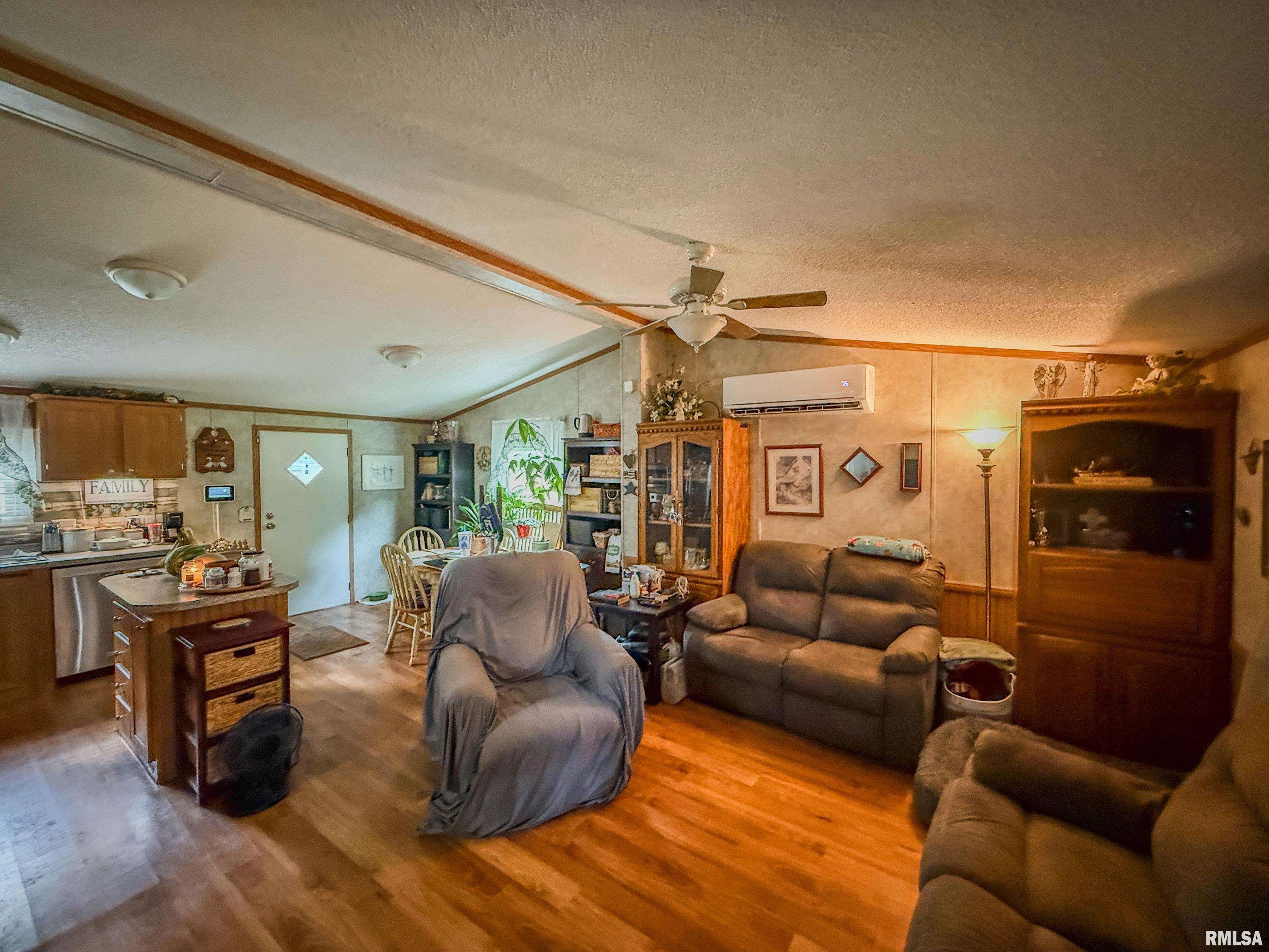 325 East Webster Street Herrin, IL 62948 - Photo 6 of 50