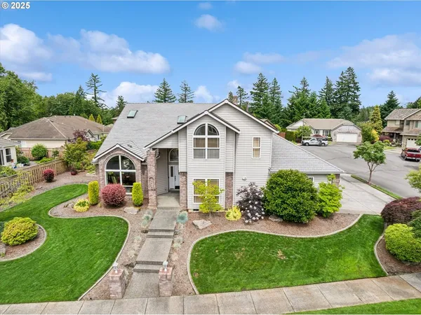 $709,900 | 2678 Southeast Myrtlewood Way, Gresham, OR 97080