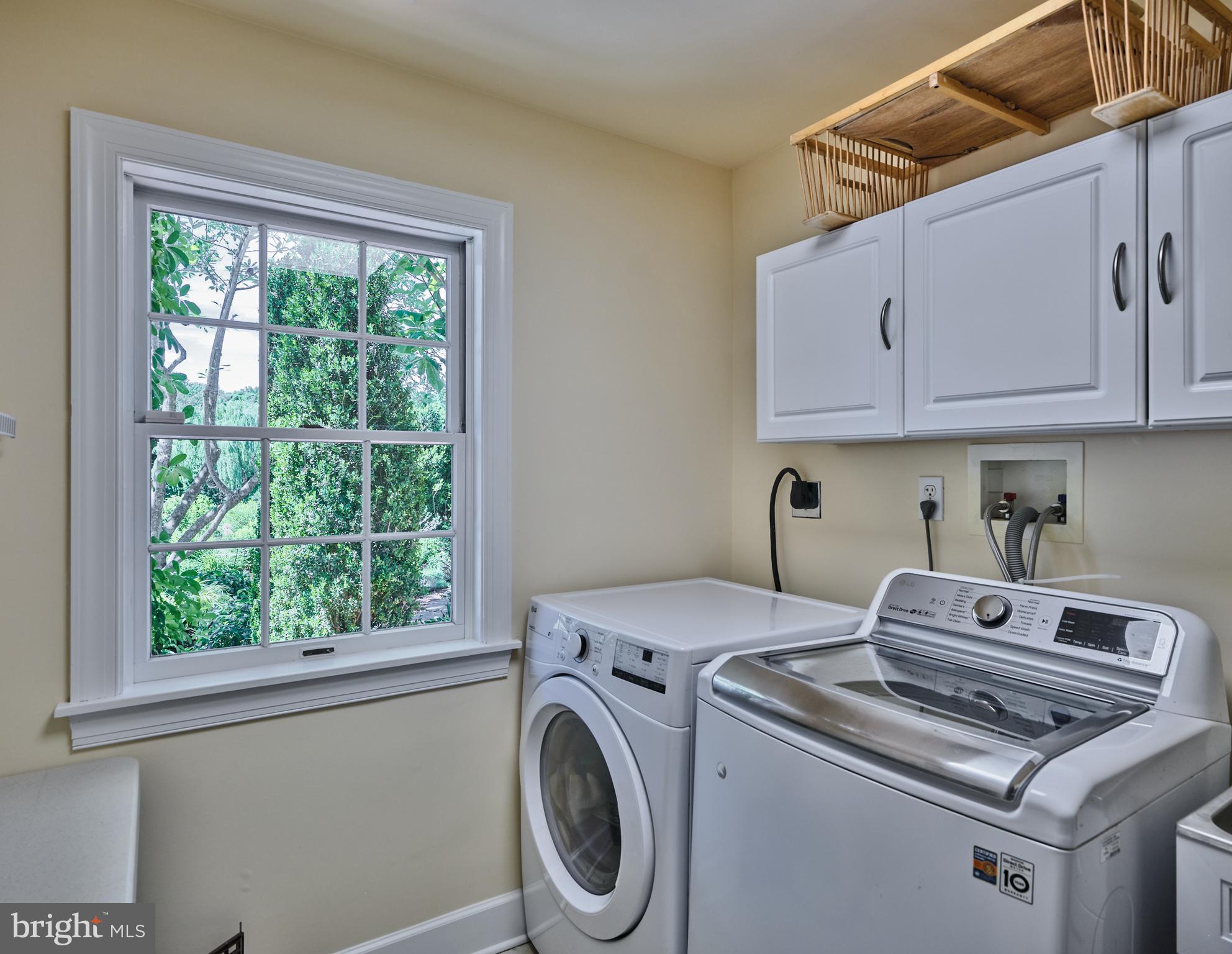 941 Mt Eyre Road Washington Crossing, PA 18977 - Photo 38 of 67 Main Floor Laundry