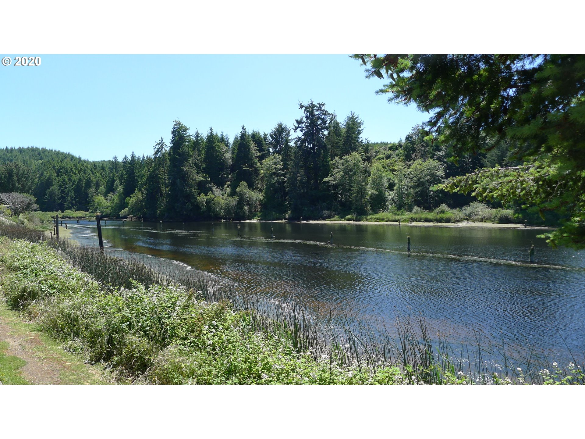 100 River Bend Road, Unit SP#25 Reedsport, OR 97467 - Photo 12 of 32