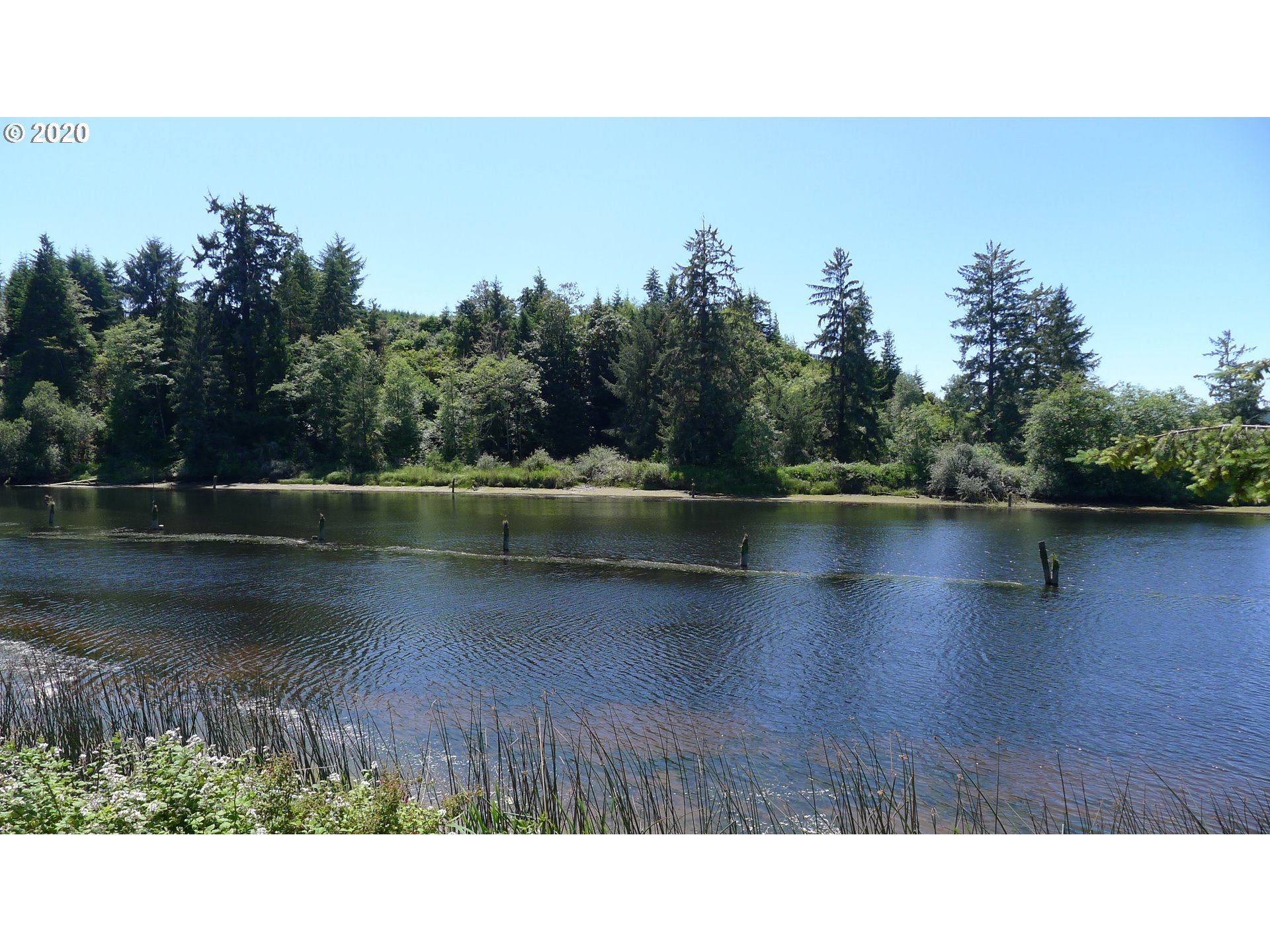 100 River Bend Road, Unit SP#25 Reedsport, OR 97467 - Photo 13 of 32