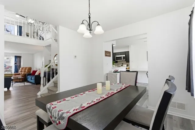 $365,000 | 14 Willow Circle, Hamburg, NJ 07419