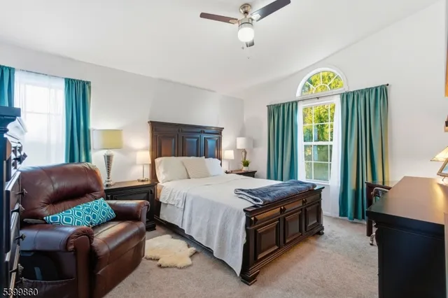 $365,000 | 14 Willow Circle, Hamburg, NJ 07419