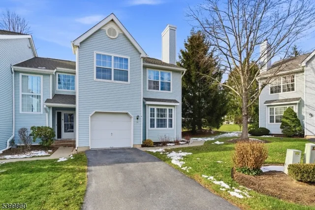$365,000 | 14 Willow Circle, Hamburg, NJ 07419