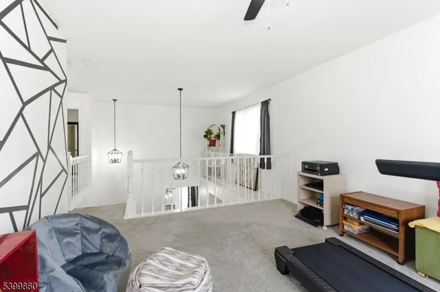 $365,000 | 14 Willow Circle, Hamburg, NJ 07419