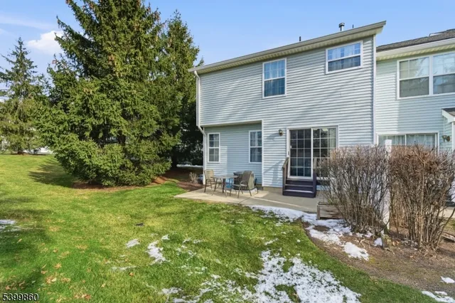 $365,000 | 14 Willow Circle, Hamburg, NJ 07419