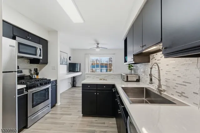 $365,000 | 14 Willow Circle, Hamburg, NJ 07419