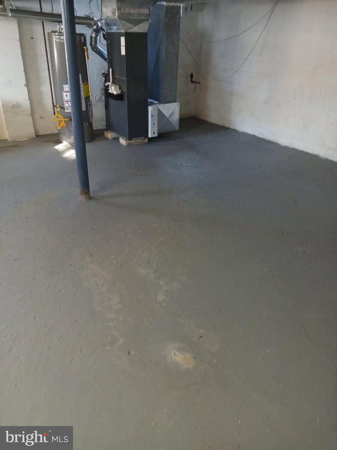 930 Woodlane Road Mount Holly, NJ 08060 - Photo 25 of 26 a view of an empty room with wooden floor